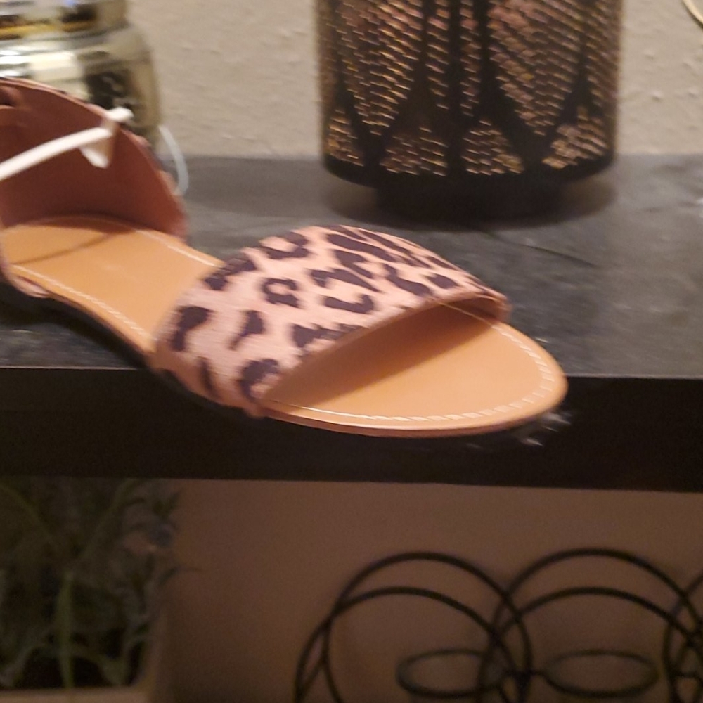 Leopard Sandals - Picture 2 of 3